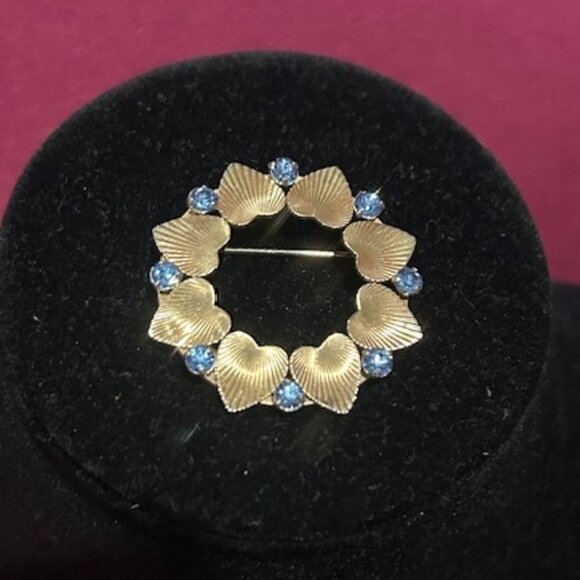 KREMENTZ 14K Rolled Gold Overlay Heart Blue Rhinestone Circle BROOCH - Picture 4 of 7